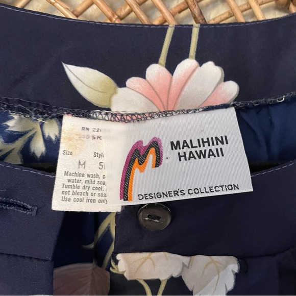 Vintage Malihini Floral Blouse Top Hawaiian 70s Boho Asian Artsy Blue Sz M B34 - Picture 3 of 9